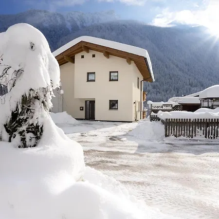 Apartman Berg' & Bluamen Stubai Neustift im Stubaital