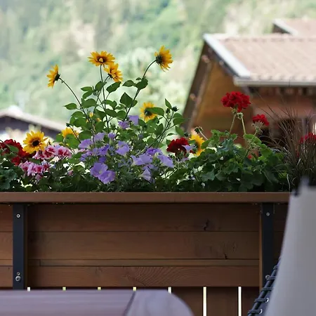 Berg' & Bluamen Stubai Apartman
