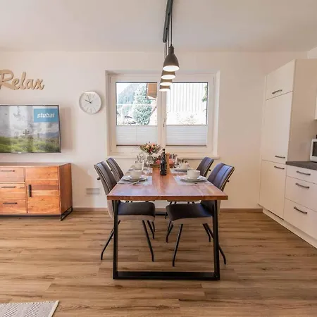 Berg' & Bluamen Stubai * Neustift im Stubaital