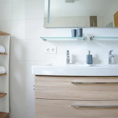 Berg' & Bluamen Stubai Apartman