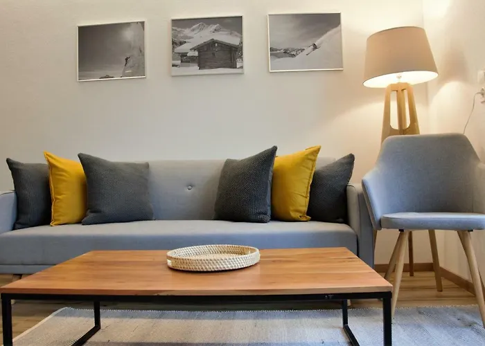 Апартаменты Berg' & Bluamen Stubai Нойштифт-им-Штубайталь